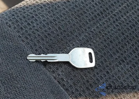 2004 Subaru Outback from USA, damaged, VIN 4S3BH675346629308